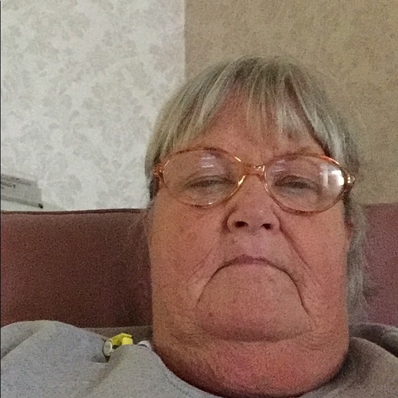 Meet your Posher, Sue - Picture 1 of 1